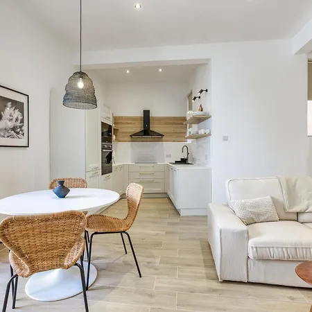 Apartament Designer 2br In The Heart Of With Wifi By 360 Estates Sliema