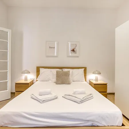 Designer 2br In The Heart Of With Wifi By 360 Estates Διαμέρισμα