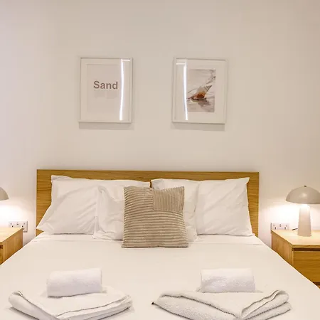 Διαμέρισμα Designer 2br In The Heart Of With Wifi By 360 Estates