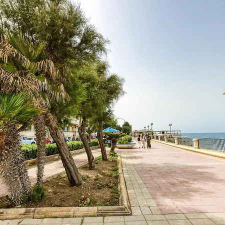 Designer 2br In The Heart Of With Wifi By 360 Estates