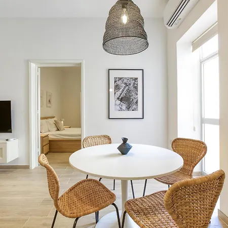 Διαμέρισμα Designer 2br In The Heart Of With Wifi By 360 Estates *