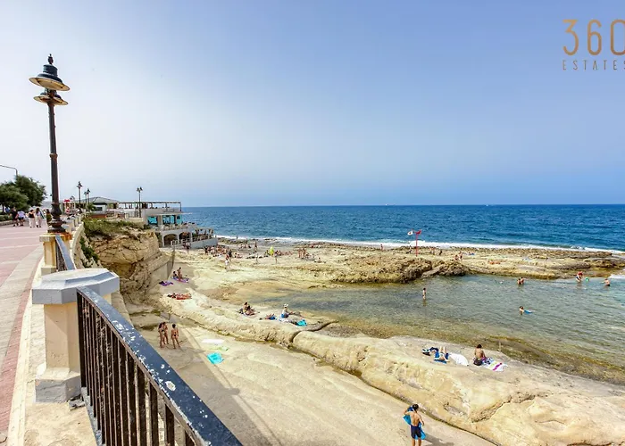 Designer 2br In The Heart Of With Wifi By 360 Estates 아파트