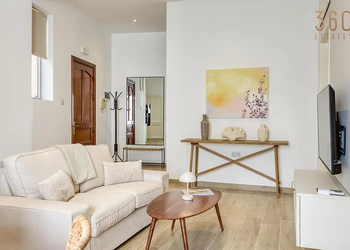 Designer 2br In The Heart Of With Wifi By 360 Estates 아파트