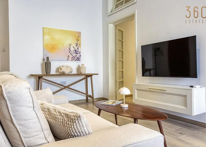 Designer 2br In The Heart Of With Wifi By 360 Estates 슬리에마