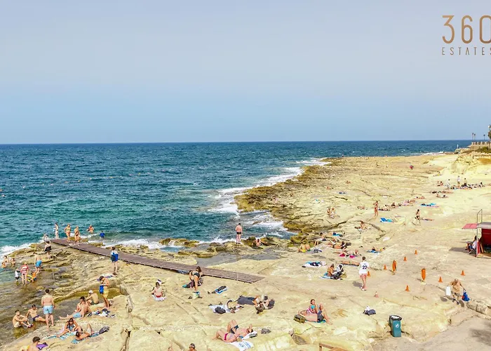 Designer 2br In The Heart Of With Wifi By 360 Estates 아파트