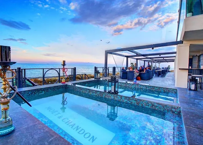 Designer 2br In The Heart Of With Wifi By 360 Estates 아파트 *