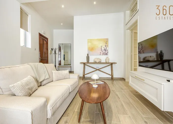 아파트 Designer 2br In The Heart Of With Wifi By 360 Estates 슬리에마