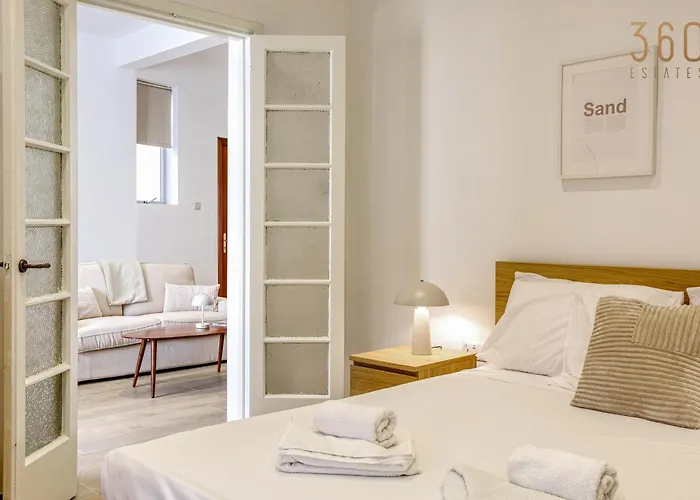 Designer 2br In The Heart Of With Wifi By 360 Estates 아파트 *