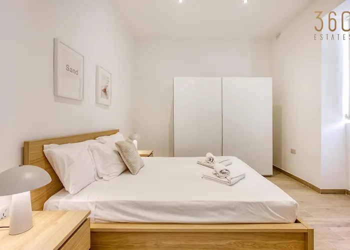 Designer 2br In The Heart Of With Wifi By 360 Estates 아파트 슬리에마