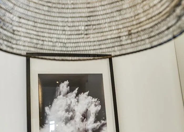 Designer 2br In The Heart Of With Wifi By 360 Estates