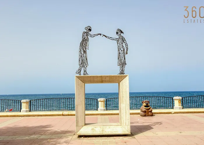 Designer 2br In The Heart Of With Wifi By 360 Estates 아파트