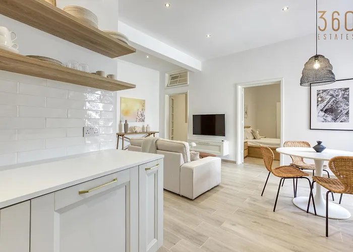 Designer 2br In The Heart Of With Wifi By 360 Estates 아파트 슬리에마