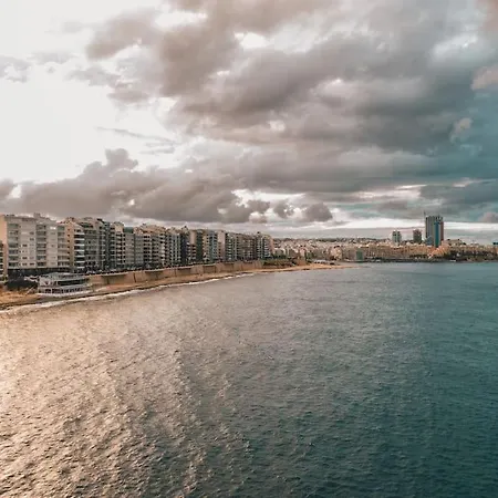 Apartman Designer 2br In The Heart Of With Wifi By 360 Estates *